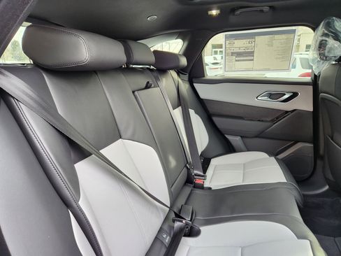 New 2026 Land Rover Range Rover Velar Dynamic SE image 11