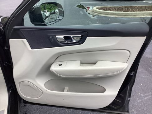 Certified 2023 Volvo XC60 B5 Plus w/ Climate Package image 63