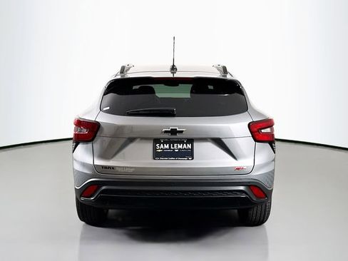 New 2026 Chevrolet Trax RS w/ Sunroof Package FWD image 6
