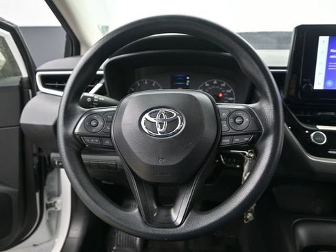 Used 2024 Toyota Corolla LE image 7