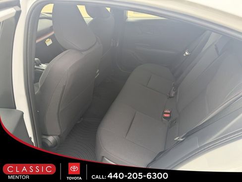 New 2026 Toyota Prius Plug-In Hybrid image 8