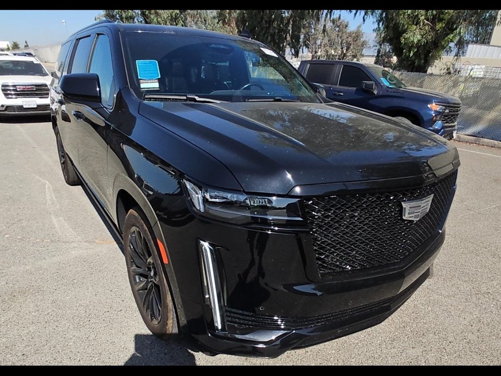 Used 2023 Cadillac Escalade ESV Sport Platinum w/ LPO, ONYX Package AWD/4WD image 8