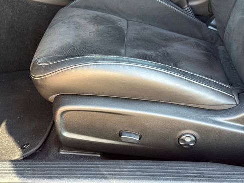 Used 2020 Dodge Challenger R/T Scat Pack w/ Shaker Package image 15