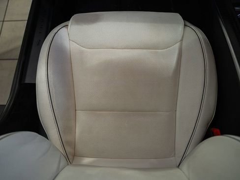 Used 2022 Tesla Model S Plaid image 27