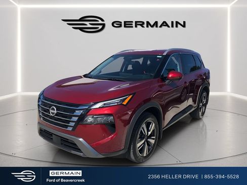 Used 2025 Nissan Rogue SL AWD/4WD image 2