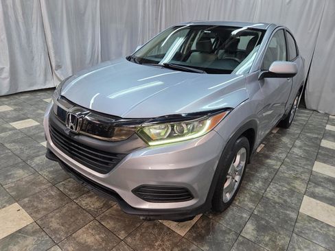 Used 2019 Honda HR-V LX image 2