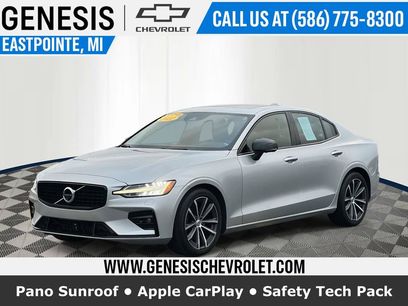 Used 2022 Volvo S60 B5 Momentum