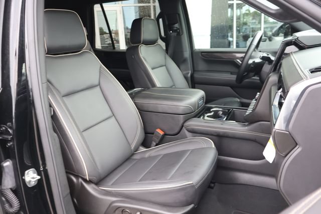 Used 2025 GMC Yukon Elevation AWD/4WD image 26
