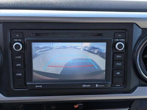 Used 2016 Toyota Tacoma SR5 image 14