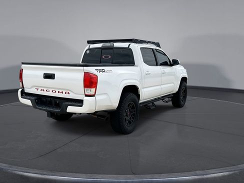 Used 2018 Toyota Tacoma SR w/ SR Convenience Package RWD image 11