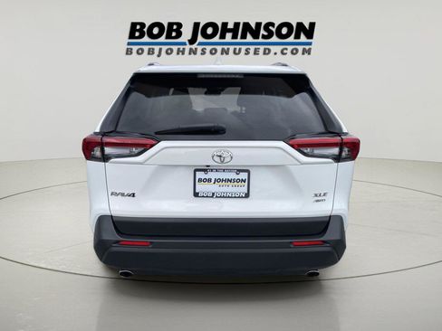 Used 2019 Toyota RAV4 XLE Premium w/ Cold Weather Package AWD/4WD image 6
