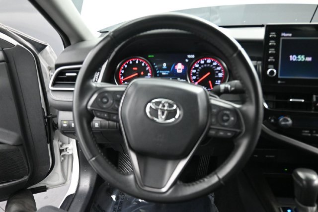 Used 2024 Toyota Camry XSE FWD image 13