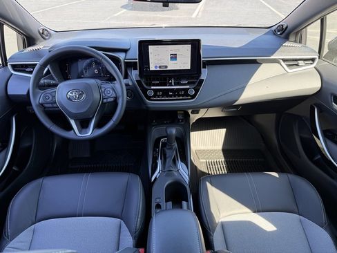 Certified 2025 Toyota Corolla XSE image 33