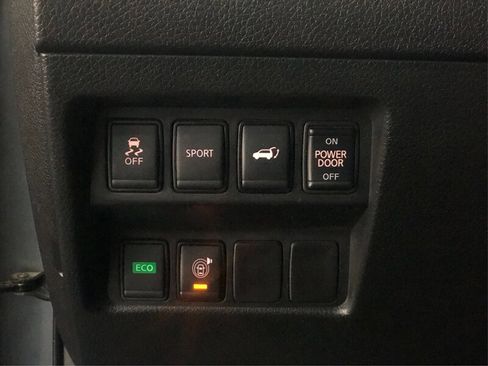 Used 2016 Nissan Rogue SV w/ SV Premium Package FWD image 28