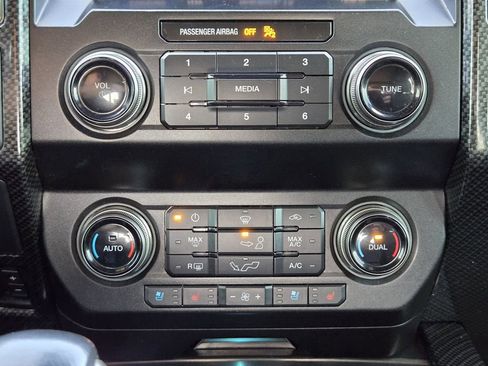 Used 2020 Ford F150 Raptor w/ Equipment Group 802A Luxury AWD/4WD image 21