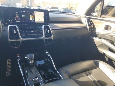 Certified 2021 Kia Sorento SX Prestige image 13