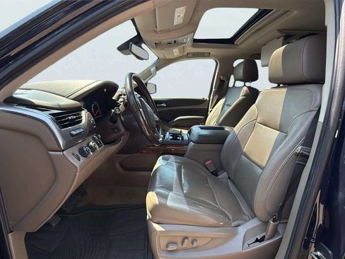 Used 2018 Chevrolet Tahoe Premier AWD/4WD image 17