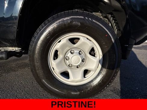 Used 2022 Toyota Tacoma SR image 11
