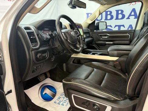 Used 2020 RAM 1500 Laramie AWD/4WD image 11