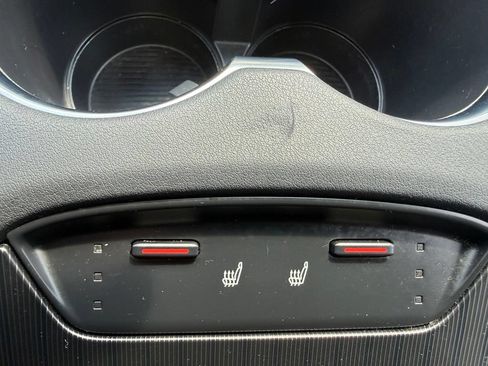 Certified 2024 Toyota Venza XLE AWD/4WD image 25