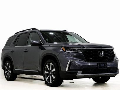 Used 2025 Honda Pilot Elite