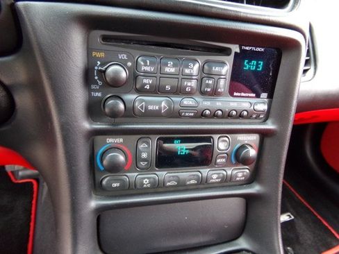 Used 2004 Chevrolet Corvette Z06 RWD image 21