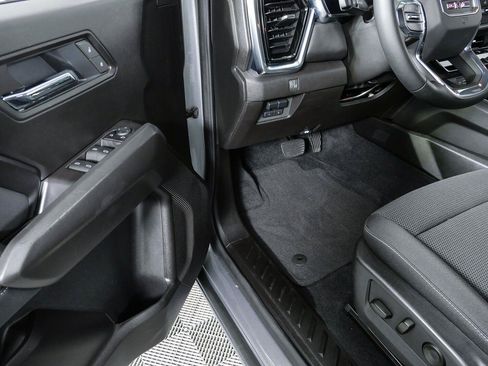 Used 2025 GMC Canyon Elevation w/ Convenience Package RWD image 7