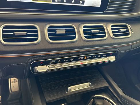 Used 2023 Mercedes-Benz Maybach GLS 600 4MATIC image 58