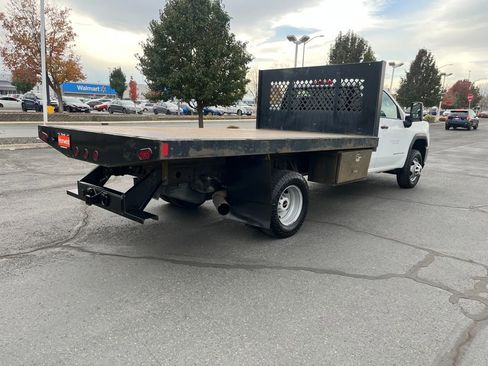 Used 2022 GMC Sierra 3500 Pro w/ Convenience Package image 9