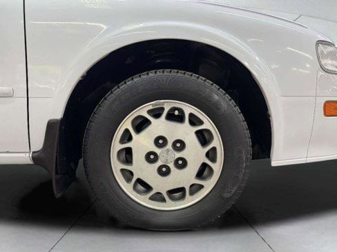 Used 1996 Nissan Maxima FWD image 53