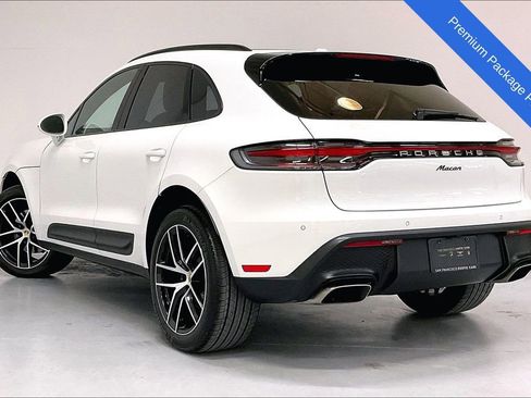 Used 2025 Porsche Macan AWD/4WD image 6