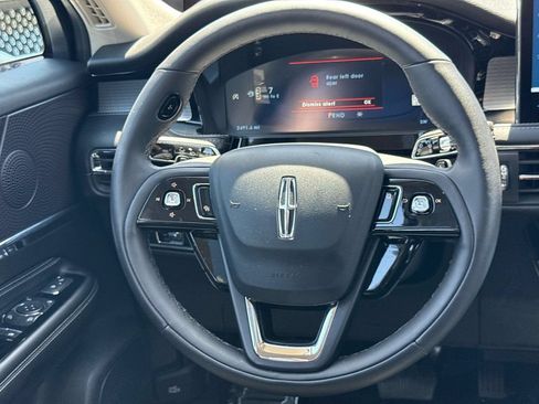 Certified 2024 Lincoln Corsair FWD w/ Equipment Group 101A image 21