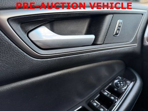 Used 2016 Ford Edge SEL w/ Equipment Group 201A AWD/4WD image 27
