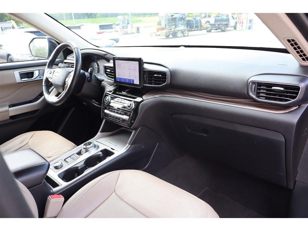 Used 2021 Ford Explorer Limited AWD/4WD image 31