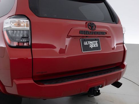 Used 2016 Toyota 4Runner SR5 Premium image 16