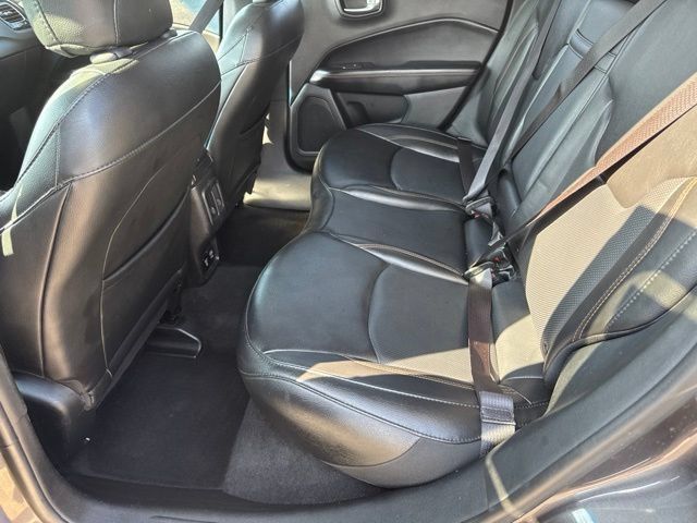 Used 2019 Jeep Compass Limited AWD/4WD image 11
