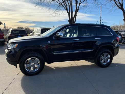 Used 2011 Jeep Grand Cherokee Overland image 7