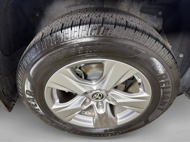 Used 2024 Toyota RAV4 LE AWD/4WD image 17