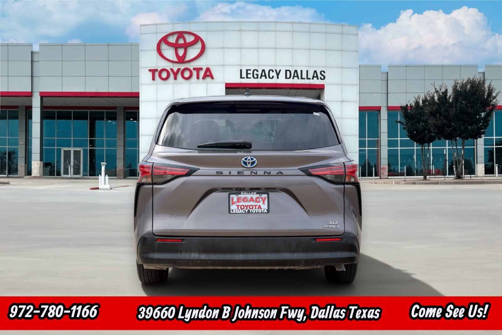 Used 2021 Toyota Sienna XLE FWD image 9