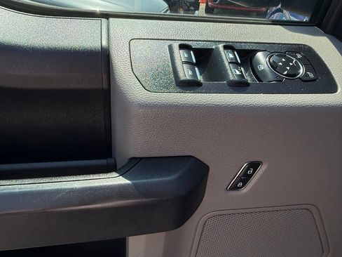 Used 2017 Ford F150 XL w/ Equipment Group 101A Mid AWD/4WD image 15