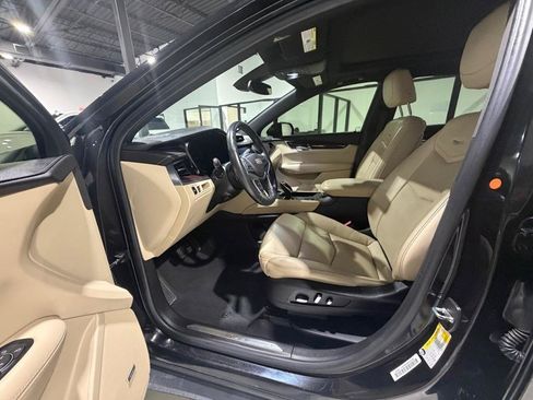 Used 2018 Cadillac XT5 Luxury w/ Driver Awareness Package FWD image 29