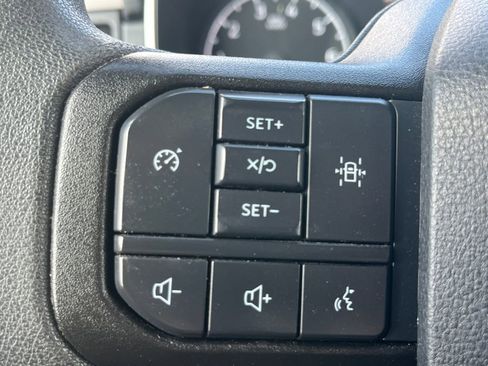 Used 2023 Ford F150 XLT image 11