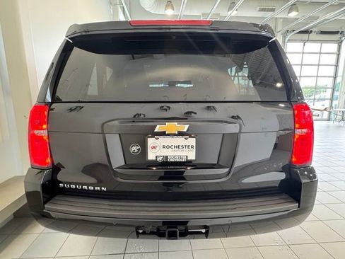 Used 2019 Chevrolet Suburban LT AWD/4WD image 36