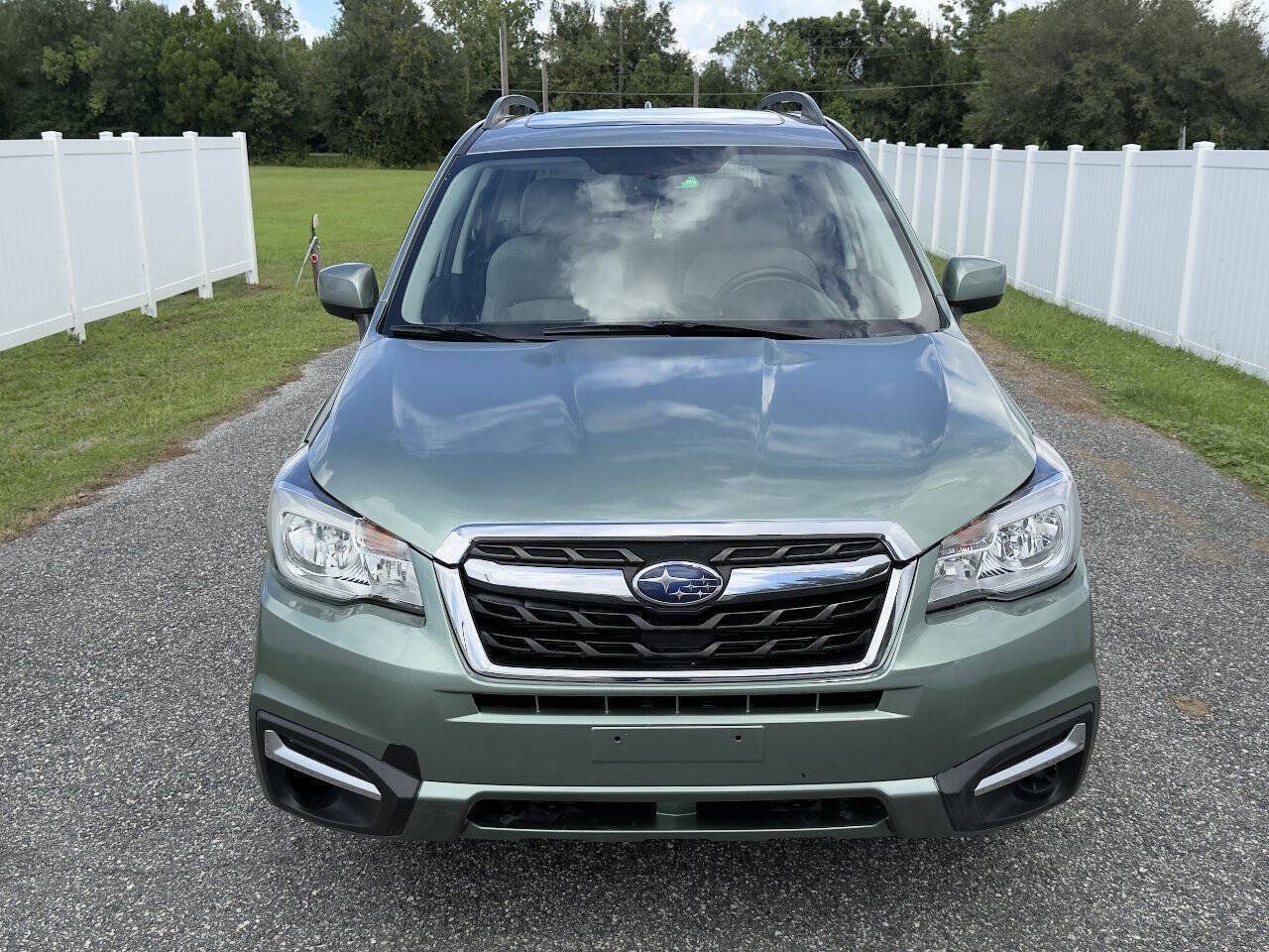 Used 2017 Subaru Forester 2.5i Premium w/ All-Weather Package AWD/4WD image 2