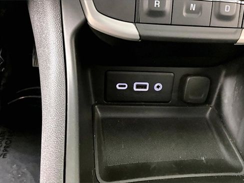 Used 2023 GMC Terrain SLE image 16