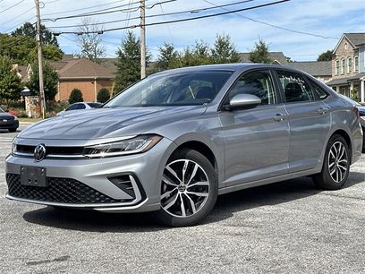 Used 2025 Volkswagen Jetta SE
