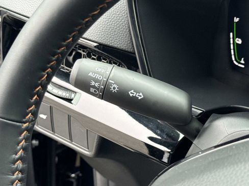 Used 2026 Honda CR-V Sport Touring image 9