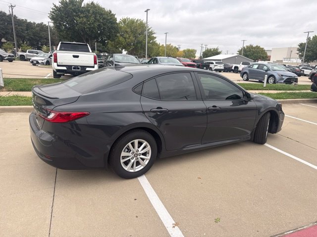 Used 2025 Toyota Camry LE FWD image 3