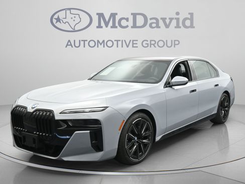 Used 2023 BMW 760i xDrive w/ Executive Package AWD/4WD image 1