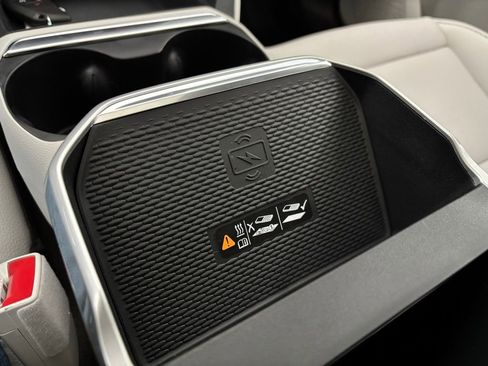 New 2026 GMC Terrain Denali w/ LPO, Black Badging Package image 35